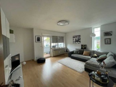 Wohnen in ruhiger Wohnlage - Neheim City! Lichtdurchflutete 2-Zimmer-Wohnung mit Balkon