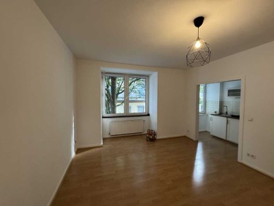 Großzügige 2.-Zi.-Wohnung mitten in Unterbilk