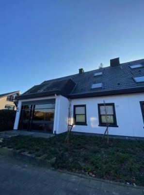 Maisonettetraum mit Galerie, Terrasse und Garage