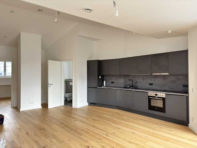 Moderne Dachgeschosswohnung in Berlin-Mitte