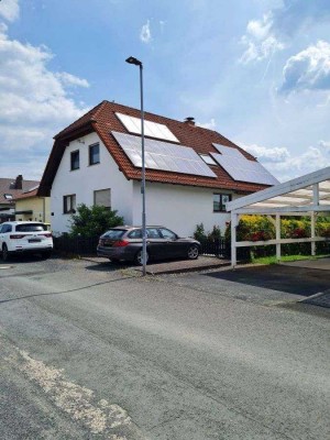 Teilvermietetes Drei-Familien-Haus in Lohra zu verkaufen.