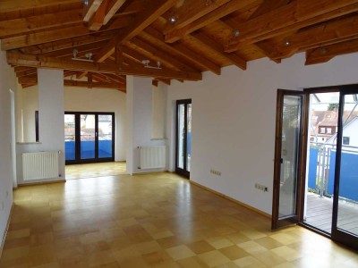 Charmante 2,5-Zimmer-Wohnung mit Balkon zwischen Augsburg und München!