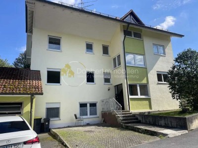 Solide Kapitalanlage mit Charme: Gepflegtes Mehrfamilienhaus mit 4 Einheiten und Gartenidylle