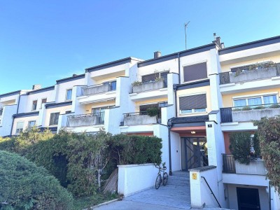 Renovierte 3 Zimmer mit Balkon