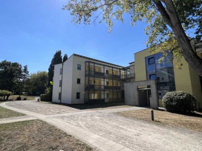 2-R-Wohnung mit Balkon und Parkblick, barrierearm und altengerecht