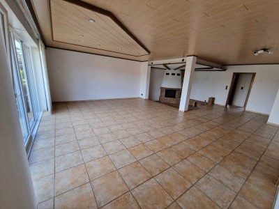 Stilvolle 4-Zimmer-Wohnung in Frechen-Habbelrath