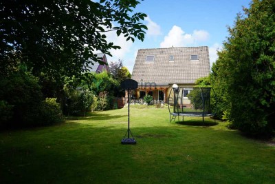 Familienfreundliches Einfamilienhaus mit großem Garten in ruhiger Lage!