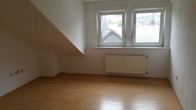 Zentrale Lage als Wohnung / Büro und Praxisräume nutzbar