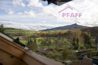 Zuhause ankommen in Welschingen - 6 Zi.-DG-Wohnung, das Haus im Haus mit Platz für die Familie