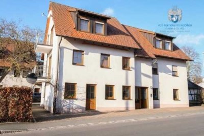 Möblierte 2-Zimmer-Wohnung mit Balkon & Stellplatz/Garage – furnished 2-room apt. + parking