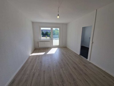 Ab 01.11. erwartet euch diese familienfreundliche 3-Zimmer-Wohnung mit Balkon! + 2 NKM frei*