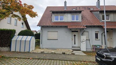 Helles 1-Familienhaus: Ruhige Lage und doch nur 5 min bis zur A81!