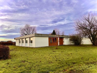 Großzügiger Bungalow auf  4.948 m²