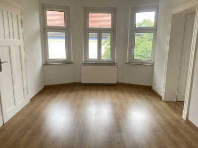 4 Zimmer Wohnung mit Balkon