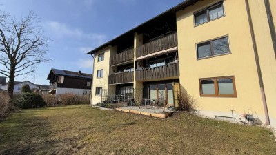 ... AIGNER - ansprechende 3-Zi-Whg. mit Balkon und Garage in ruhiger, naturnaher Lage ...