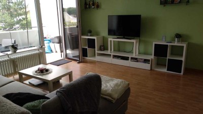 Gepflegte 2-Zimmer-Wohnung mit Balkon und EBK in Rodenbach