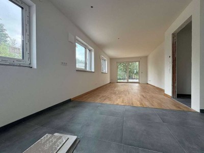 ++Geförderter Wohnraum++ Neubau EG 5-Zi.-Whg. mit Garten