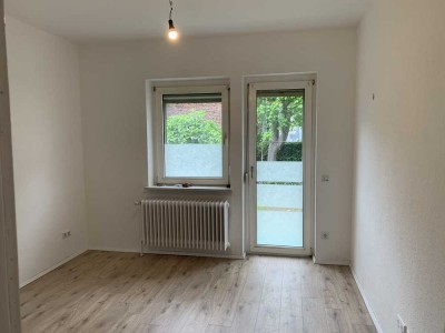 Schöne und modernisierte 3-Raum-Hochparterre-Wohnung mit Balkon in Hagen