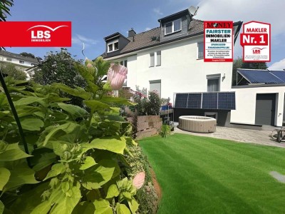 Kernsaniertes Einfamilienhaus mit liebevollem Garten, und Solarenergie