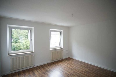 ***GEMÜTLICHE 2 ZIMMER WOHNUNG***