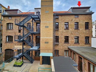 3-Zimmer Apartment mit Klimaanlage (AC) und Aufzug im historischen Altbau