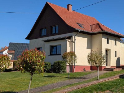 Ruhig gelegenes, großzügiges Einfamilienhaus mit großem Garten in Lebach-Falscheid