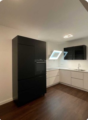 3 Zi. Whng. VOLL MÖBLIERT, Hanglage mit Aussicht, Balkon u. Terrasse