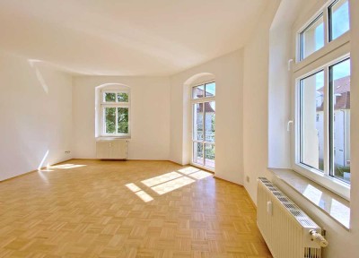 Renovierte 2-RW * 2. OG * West-Balkon * Bad mit Dusche * ruhige Lage * gute ÖPNV * TOP
