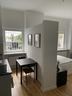 Möbliertes/Furnished Studio-Apartment im Herzen Berlins