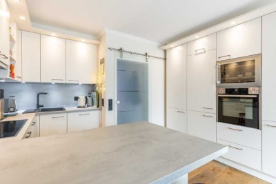Fortlaufend modernisiertes Mittelhausteil in Tinnum mit Garten