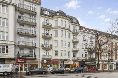 Stilvolles Altbau-Juwel mit Fahrstuhl und zwei Balkonen in Top Lage