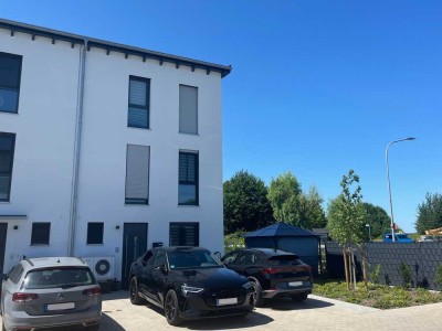 Modernes Reihenendhaus in ruhiger Lage