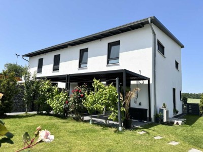 Attraktives Einfamilienhaus (DHH) in schöner Wohnlage von Blaufelden