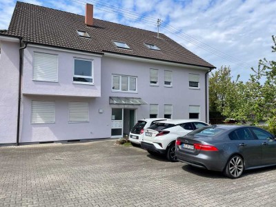 Schöne helle 1,5 Zimmer Wohnung in Karlsruhe, Wolfartsweier