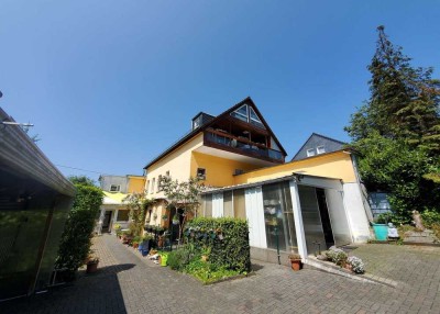 Investoren aufgepasst: Vollvermietetes Ensemblehaus mit Wintergarten & Ausgebautem Dachboden