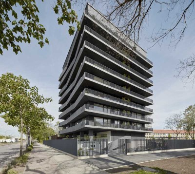 NEU - Moderner und hochwertiger Neubau (KfW 55) in Innenstadtlage mit Fernblick