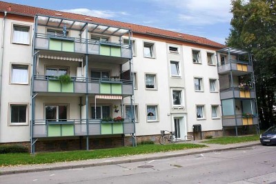 + 2 Zimmer mit großem Balkon +