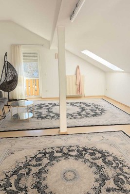 4-Zimmer Dachgeschosswohnung mit Balkon in Hunderdorf