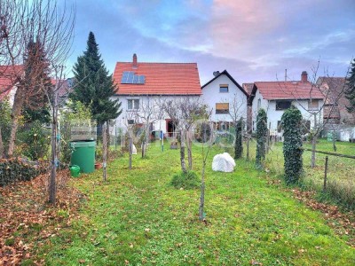 ** Ihr Traum vom Einfamilienhaus mit Scheune und großem Garten **