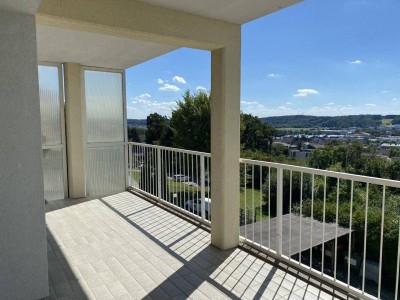 Schöne, große Wohnung in super Aussichtslage