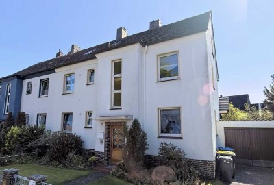 Gepflegte 3-Zi.-Wohnung mit Einbauküche und großem Balkon!