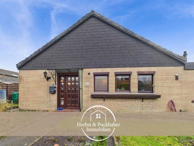 Charmante Doppelhaushälfte mit Ausbaupotenzial in ruhiger Lage von Moordeich