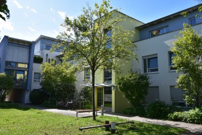 U-Bahn Moosfeld, voll möblierte ruhige, charmante DT 3-Zi-Wohn. mit 2 Dachterrassen,