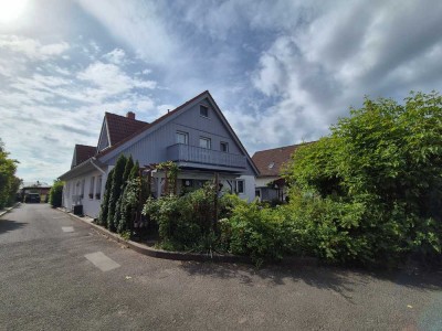 schöne 4,5 Zimmer Gartenwohnung