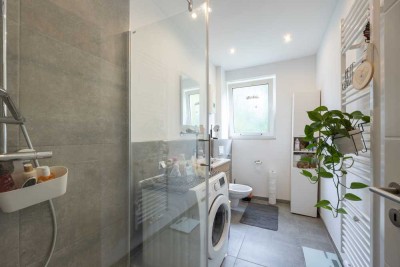 Sanierte 3-Zimmer Eigentumswohnung mit großem Balkon in Neuss -Rosellen