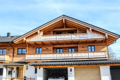 Großzügige, helle 3-Zimmer-Wohnung mit Einbauküche und großem Balkon (Baujahr 2023)