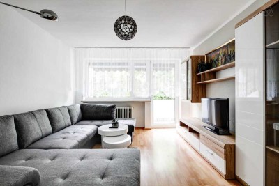 Helle möblierteWohnung / Bright furnished flat