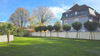 Zentrale Lage nähe Schloss! ***Riesige Maisonettewohnung über zwei Etagen mit traumhaftem Garten***