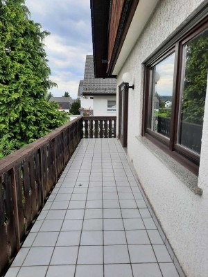 Attraktive 5-Zimmer-Wohnung mit Balkon und Einbauküche in Malsch