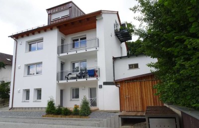 Attraktive und gepflegte 2-Zimmer-Wohnung mit Balkon in Bad Abbach